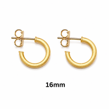 Load image into Gallery viewer, SE1030 2.5mm Brushed 18k Gold Plated Hoops