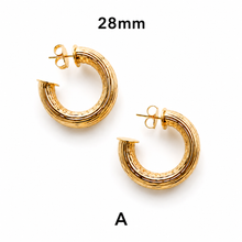 Load image into Gallery viewer, SE923 18K Gold Plated Hoops