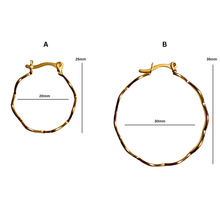 Load image into Gallery viewer, SE1007B &quot;wavy&quot; 18K Gold Plated Hoop