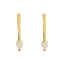 Load image into Gallery viewer, SE267FP Fresh Water Pearl Drop Earrings
