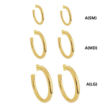 Load image into Gallery viewer, SE759AMD 18k Gold Plated Hoops