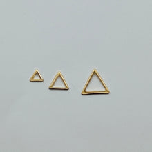 Load image into Gallery viewer, SE797D Set of 3 sizes of triangle studs 18K Gold Plated Earrings