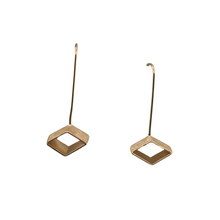 Load image into Gallery viewer, SE959B 18K Gold Plated brushed &quot;diamond shape&quot; Earrings