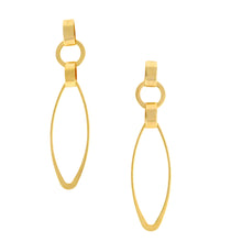 Load image into Gallery viewer, SE622 18k Gold Plated Earrings