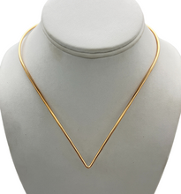 Load image into Gallery viewer, SN409 18K Gold Plated &quot;V&quot; choker
